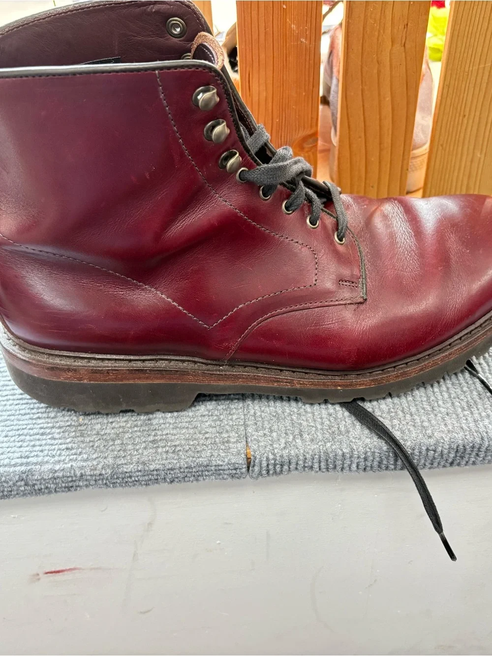 Allen Edmonds Men's Burgundy Leather Lace-Up Boot